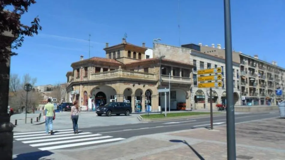 Avenida Reyes de España
