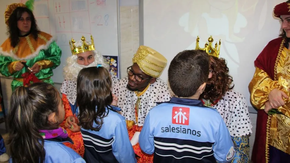 Los Reyes Magos reciben a los alumnos de Salesianos Pizarrales