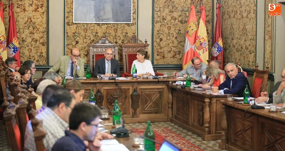 Uno de los plenos provinciales de la Diputación de Salamanca