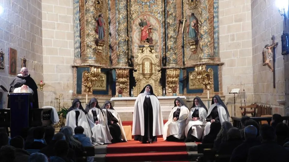 El 29 de diciembre, la Iglesia de San Pedro Apóstol acogerá la representación de la obra ‘Teresa, la jardinera de la luz’, dirigida por Denis Rafter / Archivo