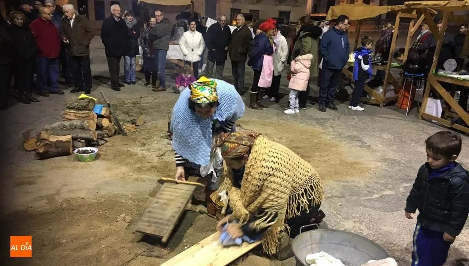 En Villarino recuperan el belén viviente por Navidad