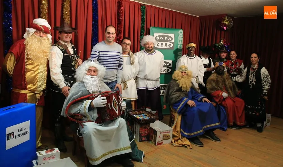 Los Reyes Magos han estado acompañados por Raúl de Dios y El Mariquelo. Foto: Alberto Martín