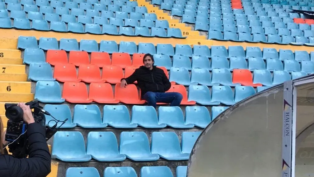 Silvani, durante la grabación del vídeo / Imagen: @SalamancaCFUDS