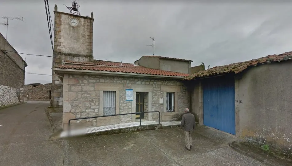 Los vecinos aseguran que ha habido semanas que no han tenido médico un solo día en el consultorio