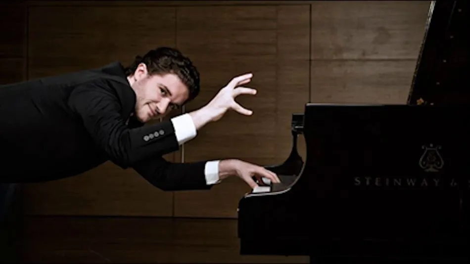 Eduardo Fernández, pianista que abrirá este ciclo