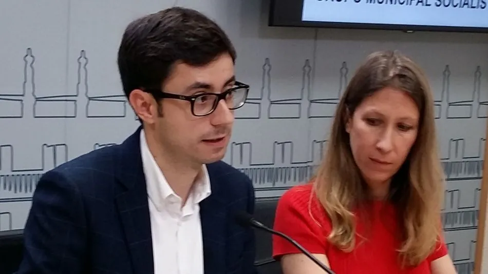 José Luis Mateos y Almudena Timón, concejales del Psoe en el Ayuntamiento de Salamanca