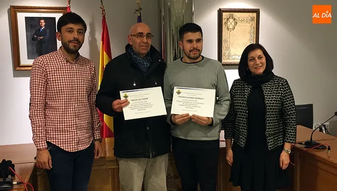 El Ayuntamiento entregaba este miércoles los premios del III Concurso de Escaparates y ambientación navideña