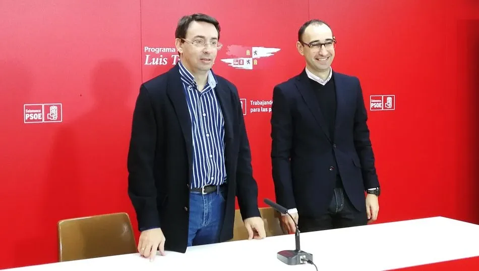 El procurador y secretario provincial del PSOE, Fernando Pablos, y el diputado David Serrada