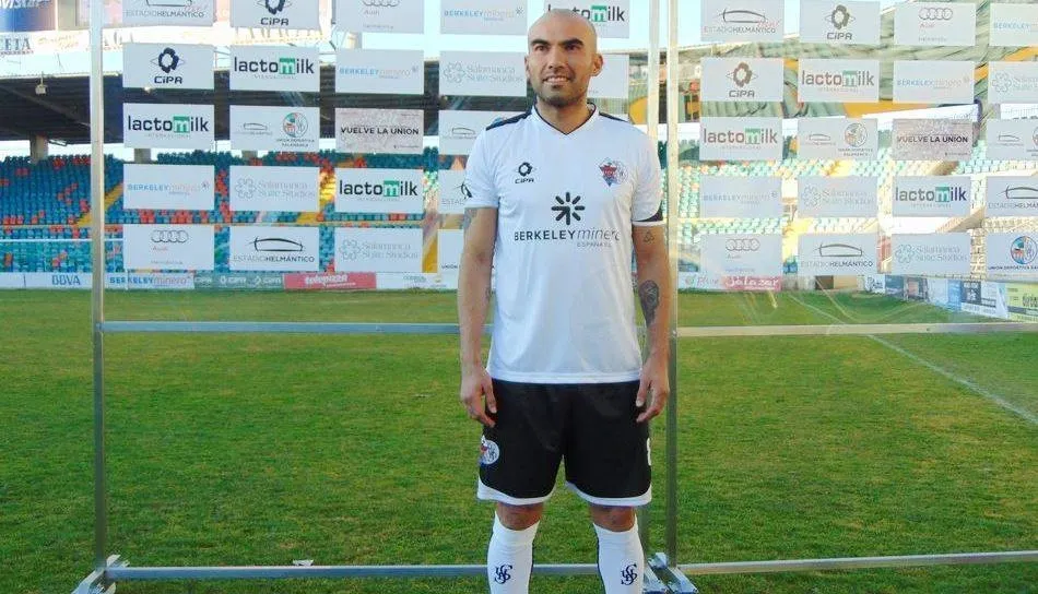 Jehu Chiapas, en su presentación con el Salamanca UDS