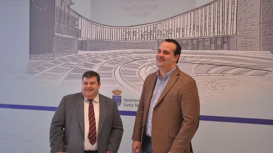 El concejal de Educación y el alcalde han presentado la nueva sala de estudio
