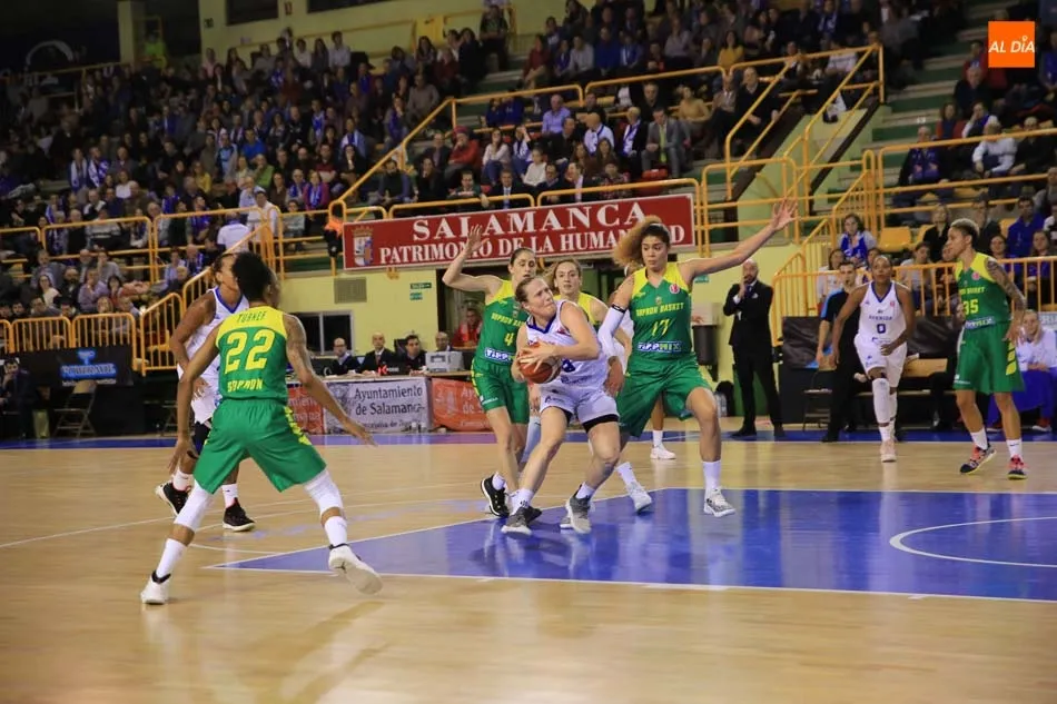 Elin Eldebrink, en un partido de Euroliga