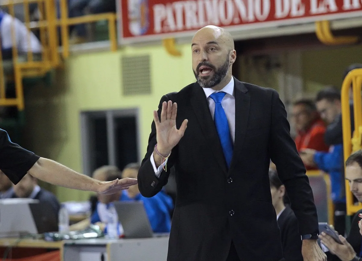 Lino López, en un partido / @CBAvenida