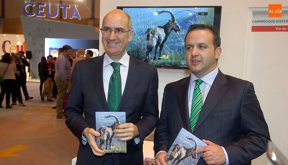 El presidente de la Diputación, Javier Iglesias, junto al diputado provincial de Turismo, Javier García. Foto de Adrián Martín