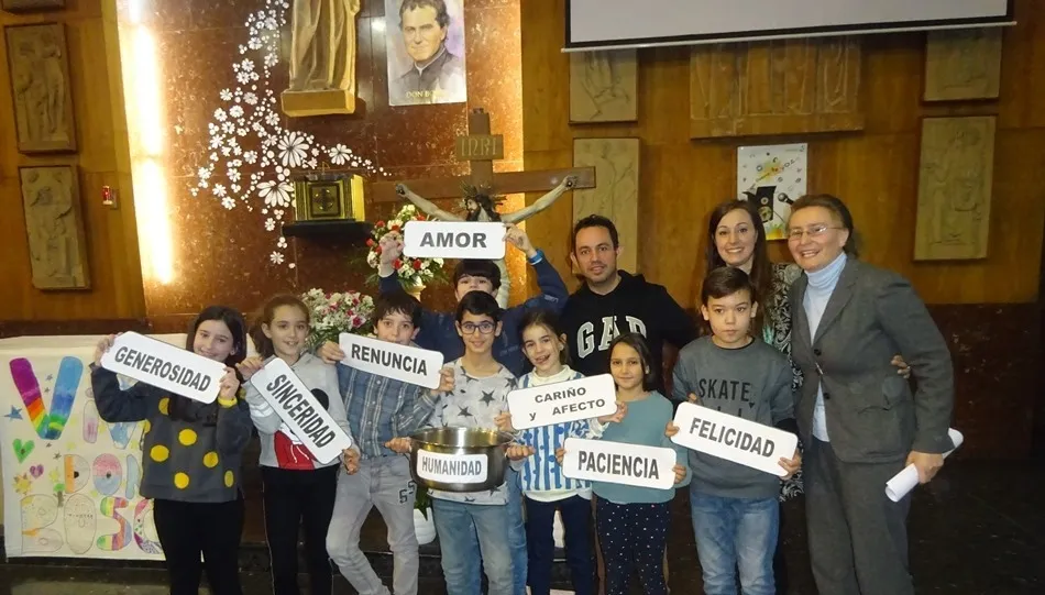 Ha sido un día lleno de alegría y diversión para celebrar la fiesta de nuestro fundador San Juan Bosco, explican desde del centro