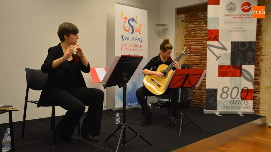 Concierto del Dúo Loiro en el Centro de Estudios Brasileños. Fotos de Lydia González