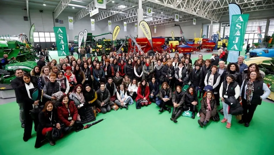 Participantes en la jornada Promoviendo el liderazgo de la mujer en el campo’, en Valladolid. Foto: José C. Castillo