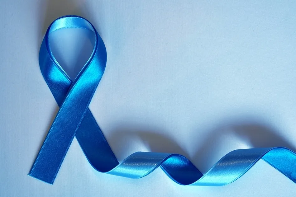 Lazo azul, el color para concienciar sobre el cáncer de próstata