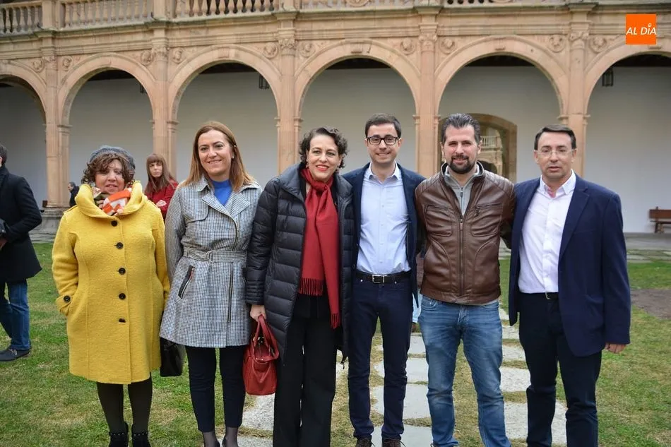 José Luis Mateos contó con el respaldo de varios dirigentes del PSOE en su presentación/ Foto: Lydia González