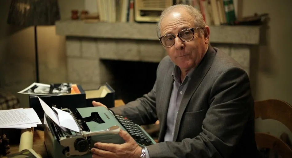 La historia, narrada por el actor Emilio Gutiérrez Caba, tiene como hilo conductor una crónica de El Norte de Castilla que detalla las anécdotas vividas por los torreños durante aquellos días