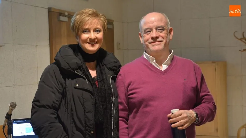 Mercedes Tamame, del IBFG, ha impartido la conferencia de divulgación científica. Foto: Lydia González