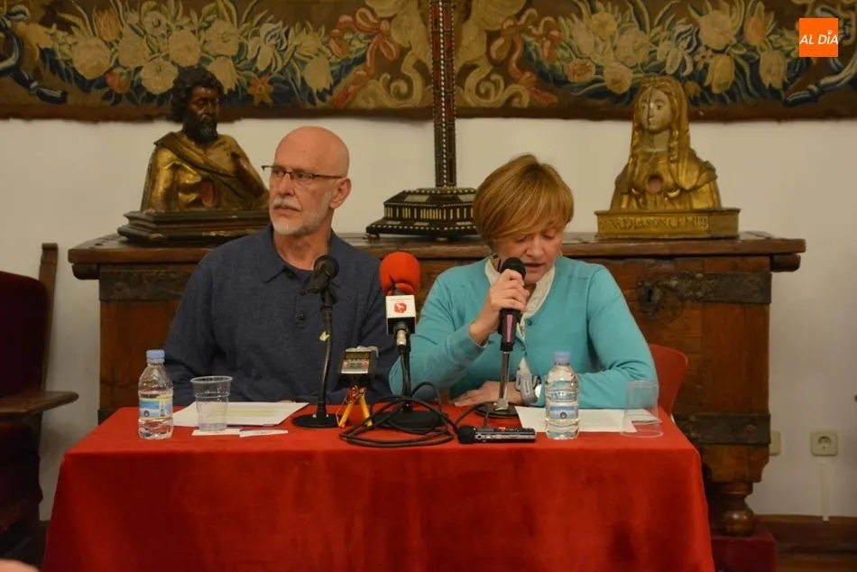 El periodista y escritor Javier Valenzuela ha impartido la conferencia sobre Albert Camus