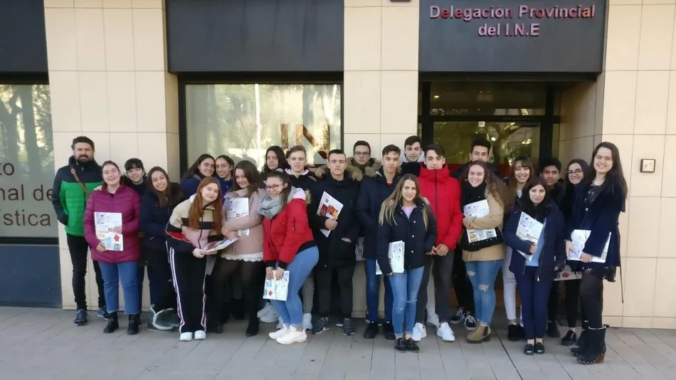 Los alumnos de Bachillerato que cursan Economía visitan la Delegación Provincial del INE