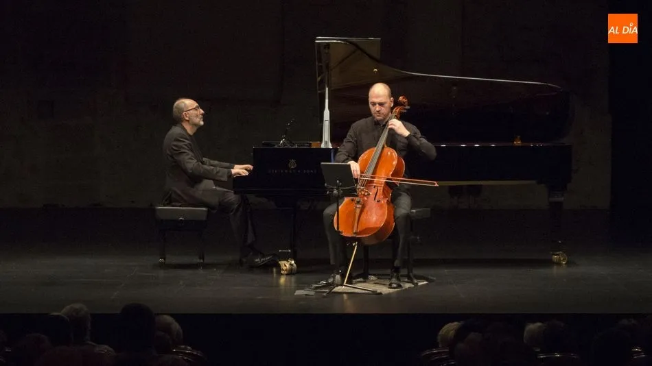 Concierto de Kenndy Moretti y Arnau Tomás en el Teatro Liceo. Foto: Elena López