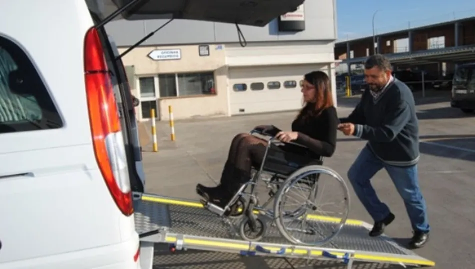 Estas ayudas económicas son individuales para personas discapacitadas físicas, gravemente afectadas en su movilidad y que no pueden hacer uso, con carácter general, de los transportes públicos de la ciudad