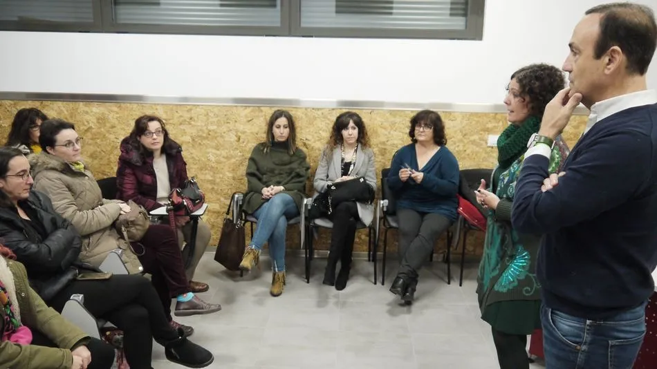 El alcalde y la concejala de Participación Ciudadana han informado de las ayudas a las asociaciones