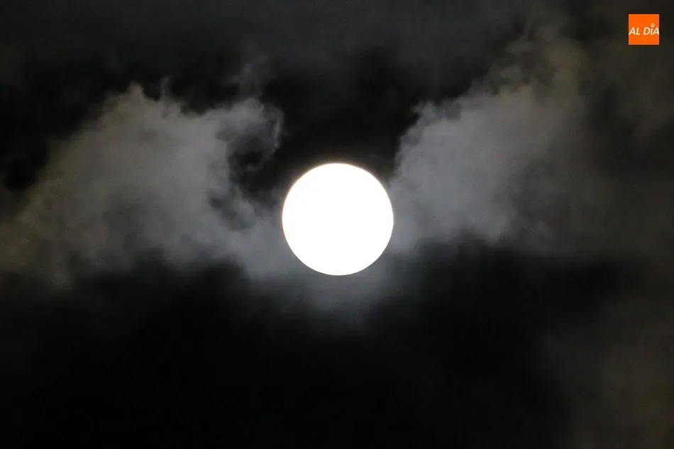 Así es la luna más brillante vista en Vitigudino 