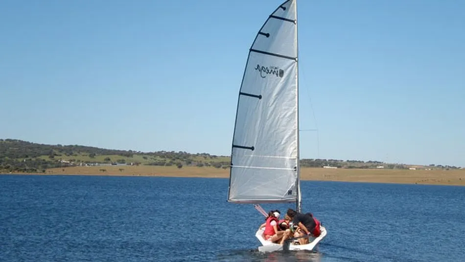 Fomentar en los escolares de la provincia la práctica de actividades físicas, deportivas y recreativas es el objetivo del programa