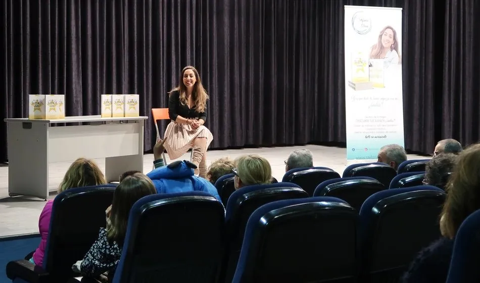 Stefanía Arias presenta su libro ‘Descubre tus sueños ¿bailas?’ en Santa Marta de Tormes