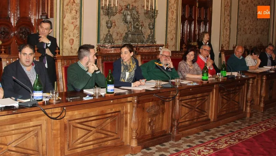 Bancada socialista en la Diputación Provincial / CORRAL