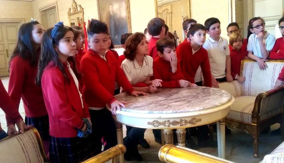 Estudiantes del colegio Trinitarios disfrutan una interesante visita al Ayuntamiento