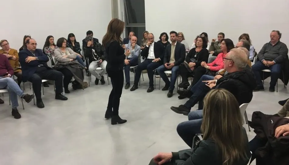 Ha sido ilusionante escucharos hablar de ganar y de cambiar Castilla y León, afirmaba Clemente tras su encuentro con afiliados de Cs en Salamanca. Foto @SClementeCs