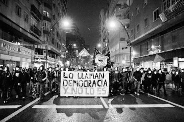 ¡¡¡Y lo siguen llamando democracia!!! (I)