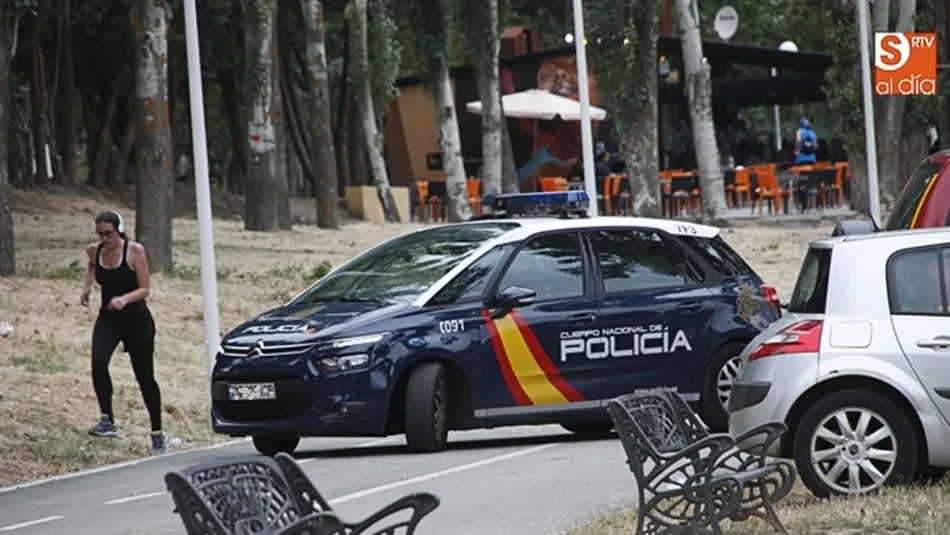 Imagen de archivo de efectivos policiales