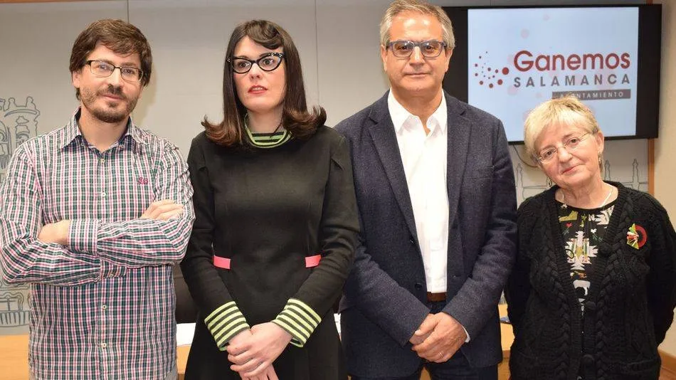 Gabriel de la Mora, Virginia Carrera, Gabriel Risco y Pilar Moreno, concejales de Ganemos Salamanca