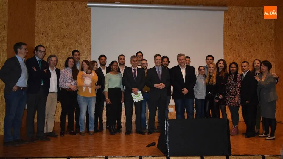 El concejal Enrique Sánchez Guijo ha acompañado a los emprendedores en El Charro. Foto: Eva Fernández