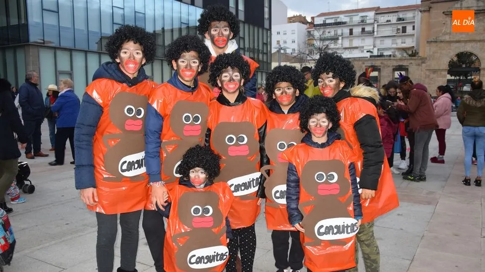 Los vecnos de todas las edades han participado en el Carnaval con originales disfraces. Foto: Eva Fernández