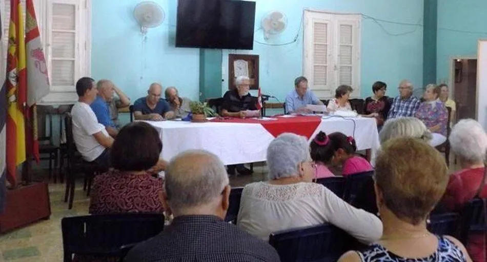 Junta Directiva del club Villarino / Archivo