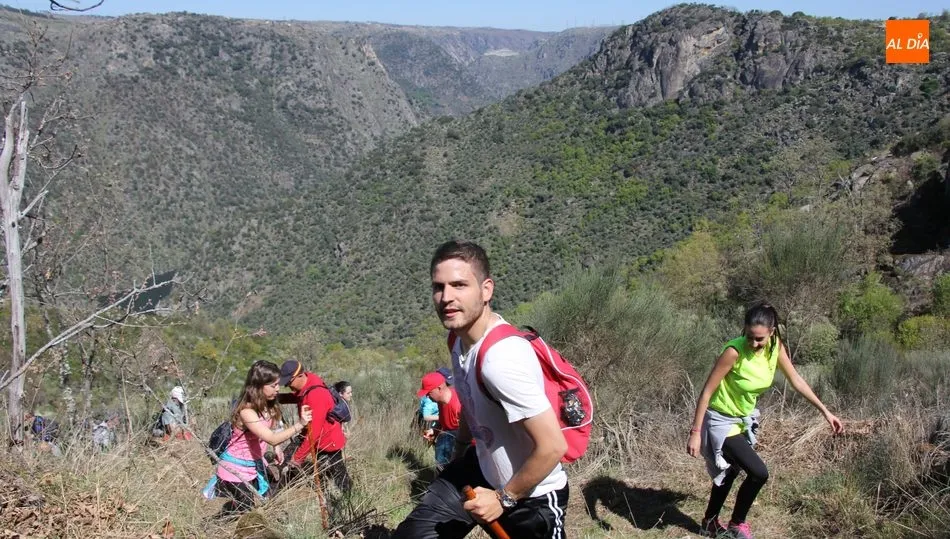 Se tratade un recorrido inédito en los 24 años que se ha celebrado la ruta de Mieza / CORRAL