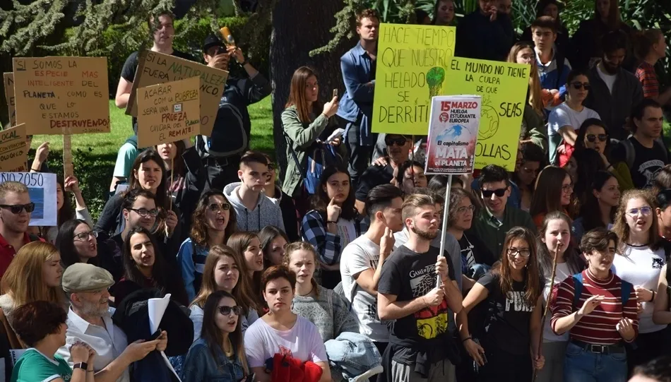 La manifestación concluía en la plaza de Anaya, donde se leyeron los manifiestos. Foto de Eva Fernández