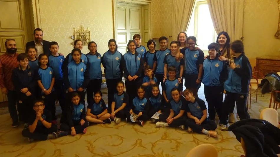 Los escolares de Primaria del Colegio San Juan Bosco visitan el Ayuntamiento