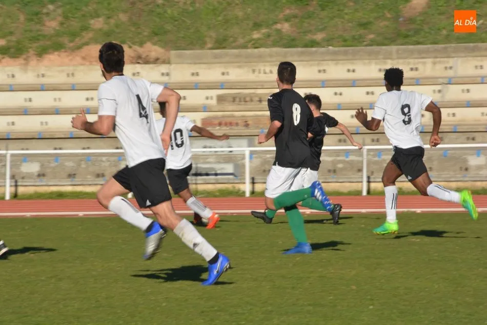 Acción del partido entre el Salamanca UDS B y el Betis / Lydia González