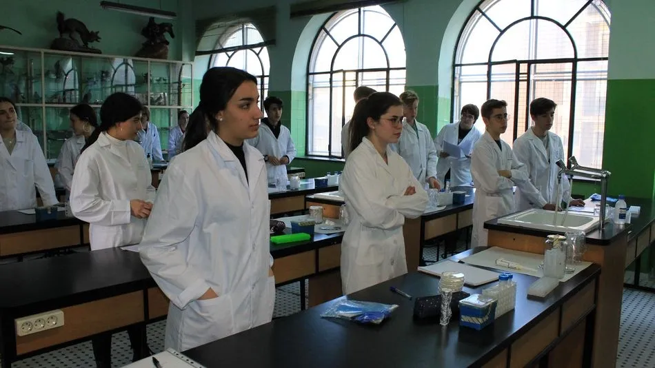 El programa tiene como fin fomentar vocaciones investigadoras en estudiantes jóvenes