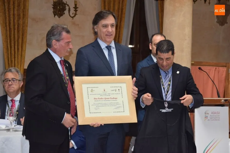 Reconocimiento al alcalde de Salamanca. Fotos: Eva Fernández
