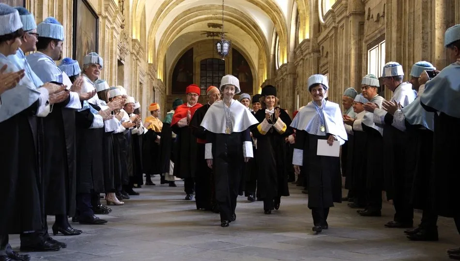 Margarita Salas y Adela Cortina, honoris causa por la Universidad Pontificia