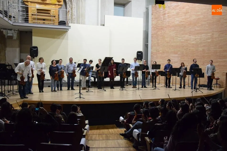 Todos los violinistas demostraron sus aptitudes en el concierto final