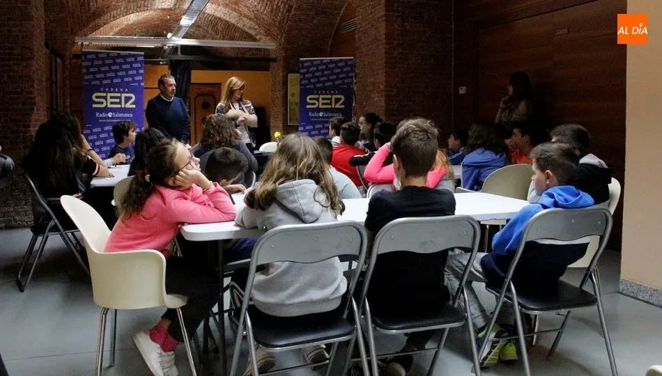 Taller La radio en el cole, en el Museo del Comercio. Foto de Elena López